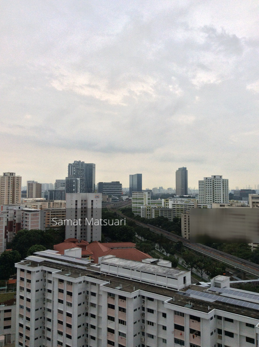 Blk 226 Jurong East Street 21 (Jurong East), HDB 5 Rooms #135068152